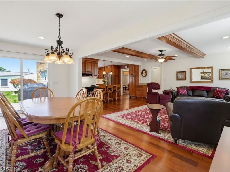 988 Cranbrook Drive, Highland Heights, OH 44143 Photo 11