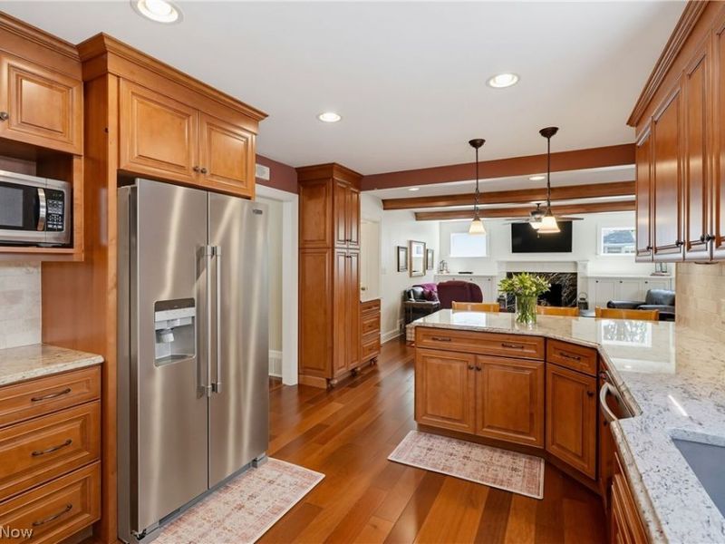 988 Cranbrook Drive, Highland Heights, OH 44143 Photo 9