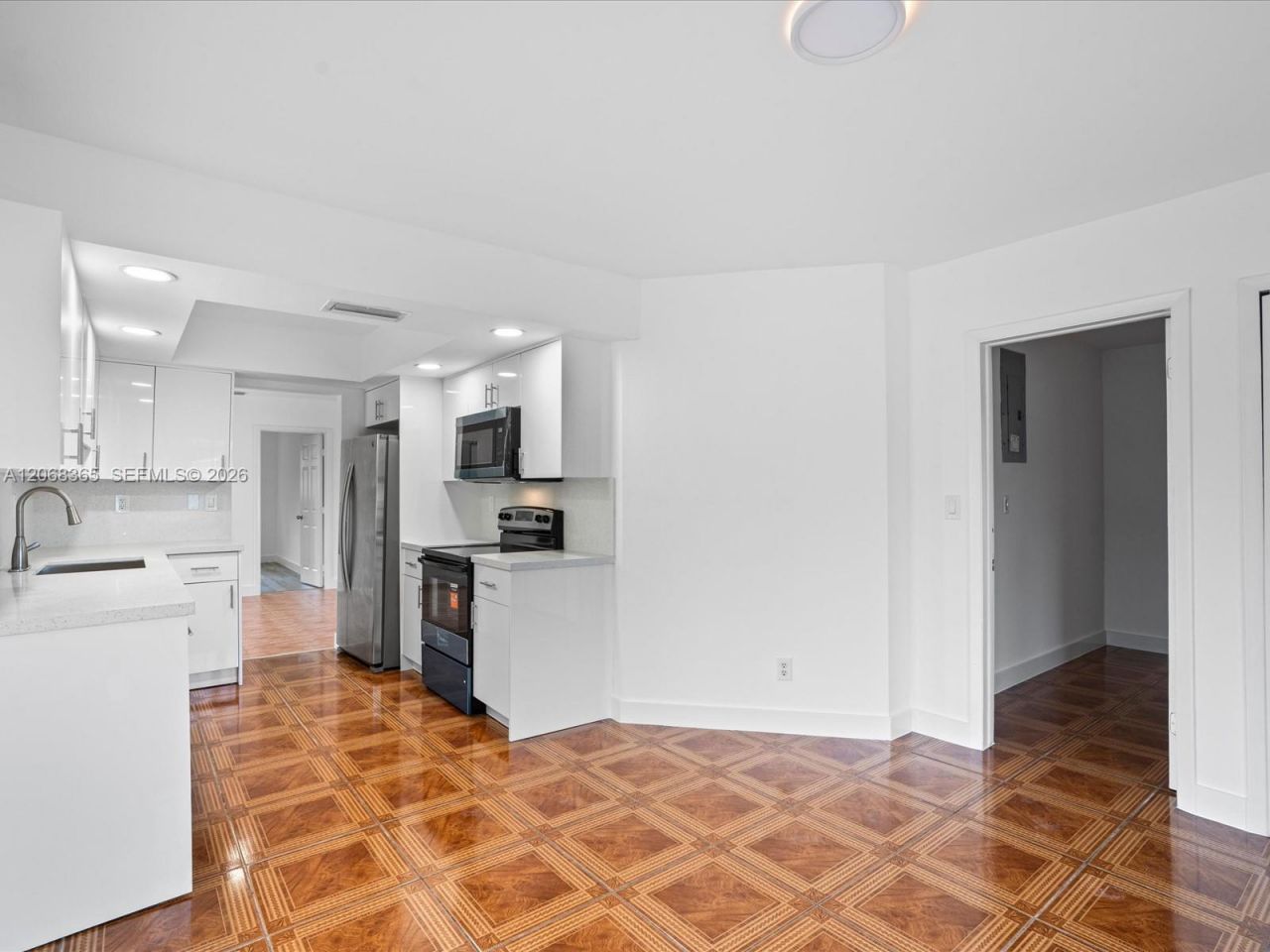 4545 NW 39th St, Lauderdale Lakes, FL 33319 Photo