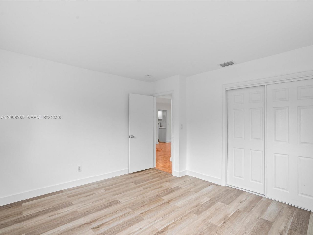 4545 NW 39th St, Lauderdale Lakes, FL 33319 Photo