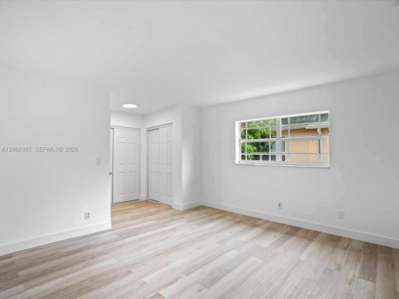 4545 NW 39th St, Lauderdale Lakes, FL 33319 Photo