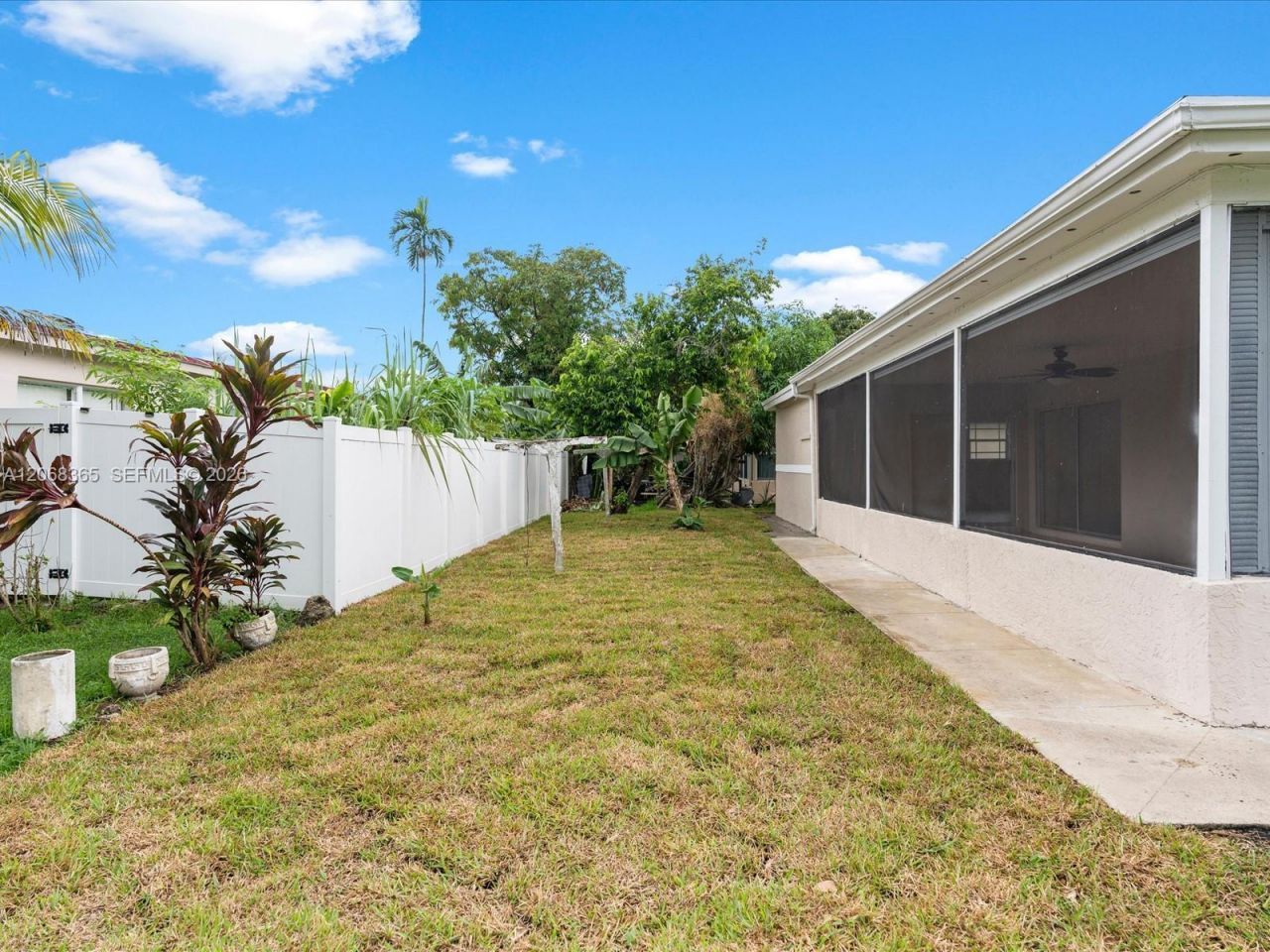 4545 NW 39th St, Lauderdale Lakes, FL 33319 Photo