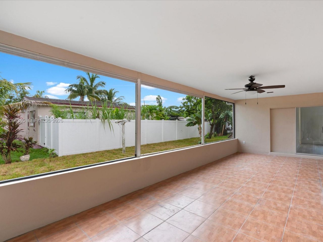 4545 NW 39th St, Lauderdale Lakes, FL 33319 Photo