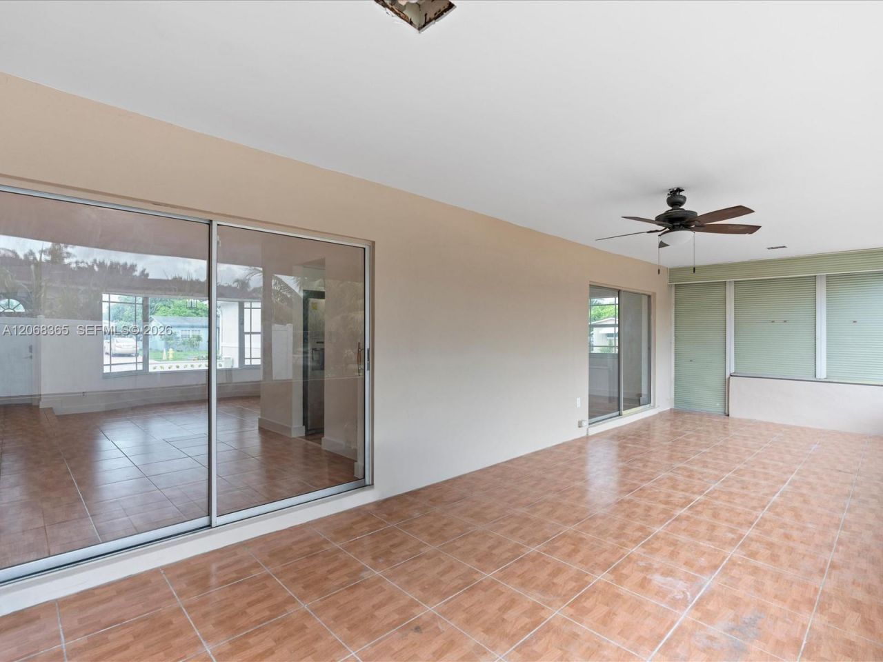 4545 NW 39th St, Lauderdale Lakes, FL 33319 Photo