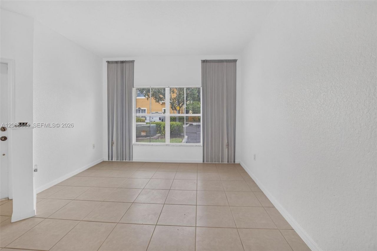 218 Lake Monterey Cir, Boynton Beach, FL 33426 Photo