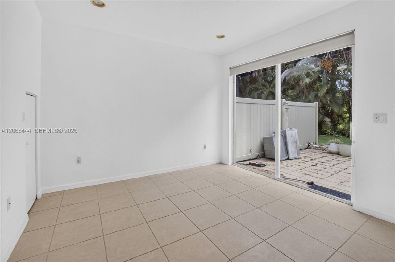 218 Lake Monterey Cir, Boynton Beach, FL 33426 Photo