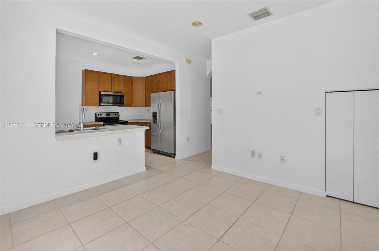 218 Lake Monterey Cir, Boynton Beach, FL 33426 Photo