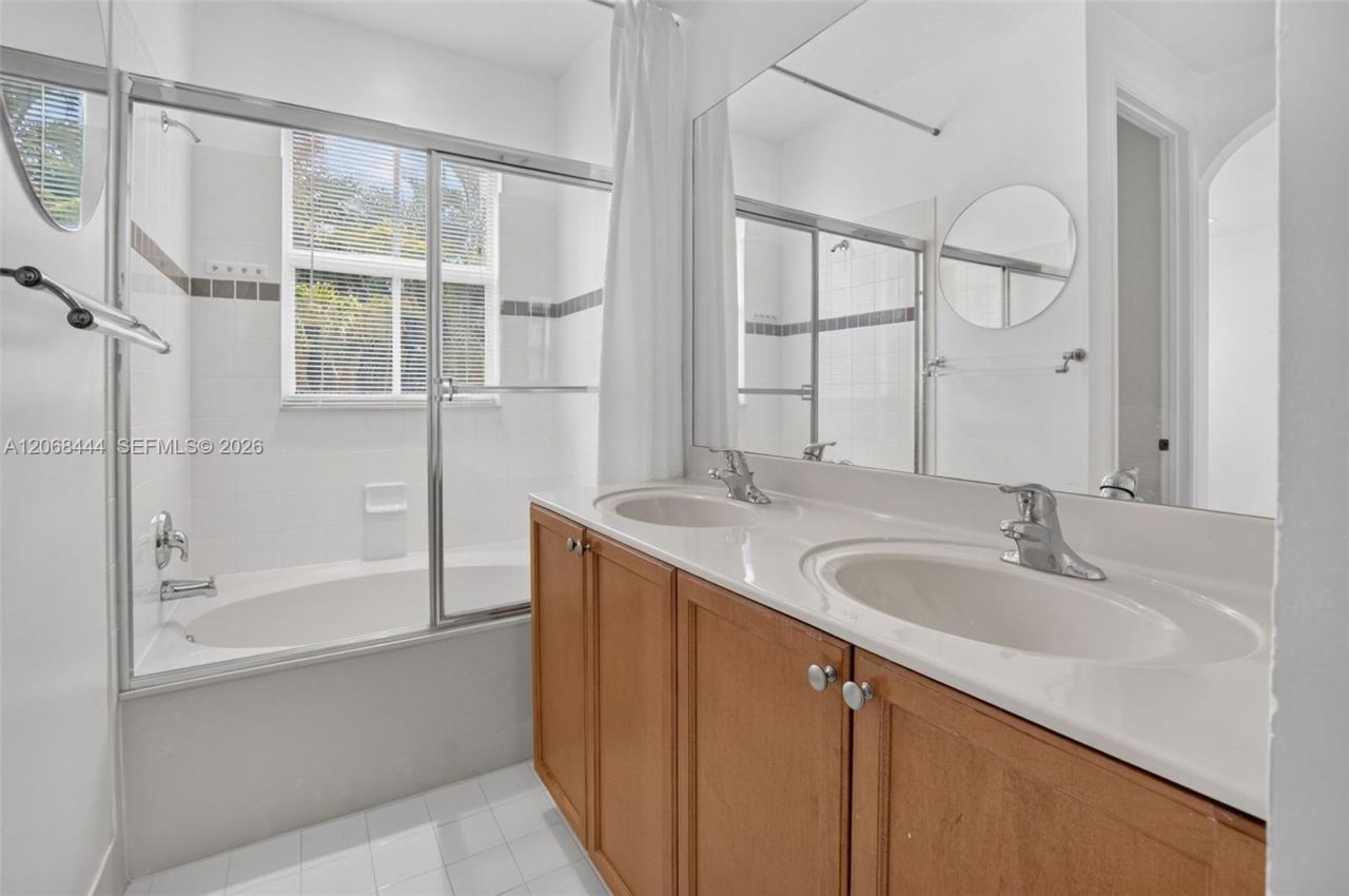 218 Lake Monterey Cir, Boynton Beach, FL 33426 Photo