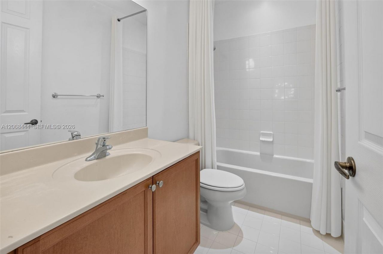 218 Lake Monterey Cir, Boynton Beach, FL 33426 Photo