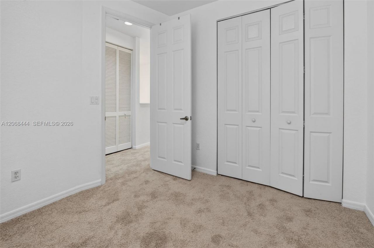 218 Lake Monterey Cir, Boynton Beach, FL 33426 Photo