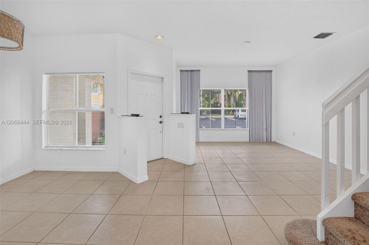 218 Lake Monterey Cir, Boynton Beach, FL 33426 Photo