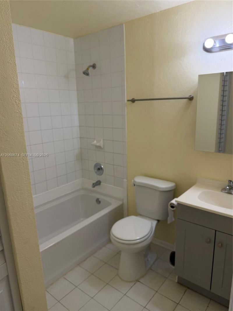 70 SW 14th Ter , Homestead, FL 33030 Photo