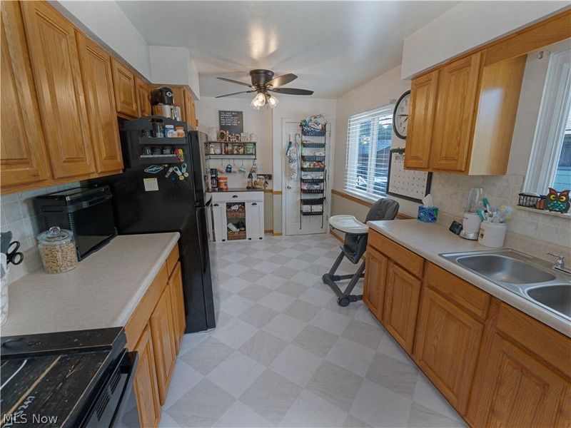 510 Hilbish Avenue , Akron, OH 44312 Photo 15