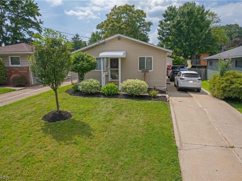 510 Hilbish Avenue , Akron, OH 44312 Photo 3