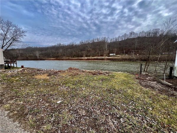 4118 N State Route 669 NW, Malta, OH 43756