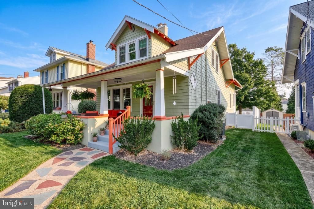 15 N 23RD STREET, CAMP HILL, PA 17011