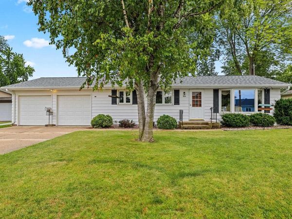 524 E ST JOSEPH STREET, Green Bay, WI 54301