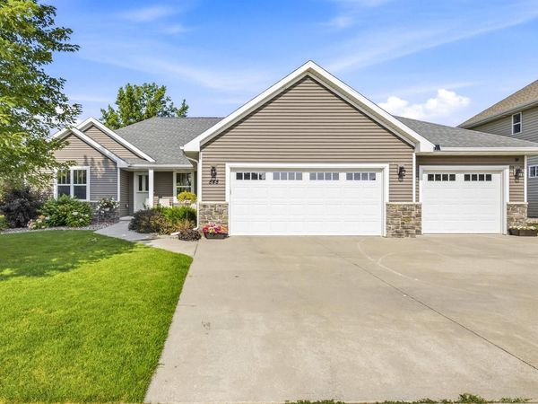 848 LOTUS TRAIL, Menasha, WI 54952