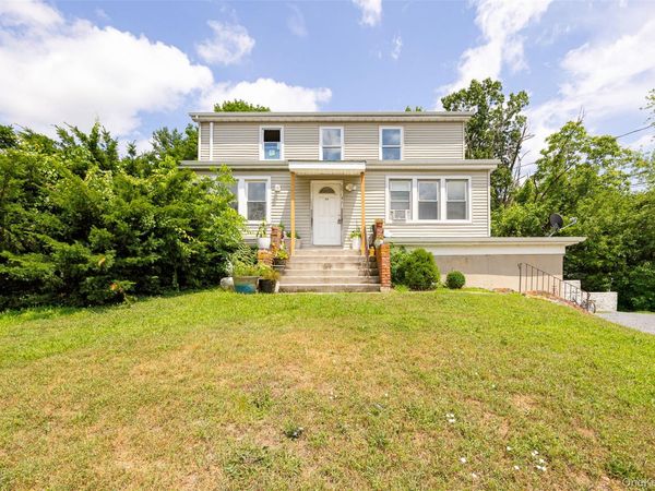 68 Clark Street , Unit 2nd floor, Poughkeepsie, NY 12601