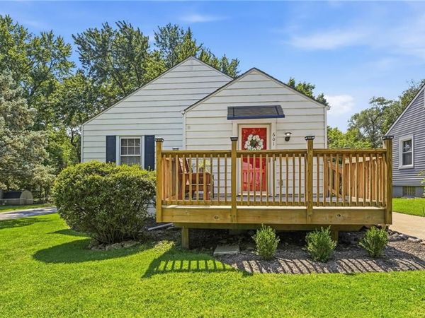 601 W 86th Terrace, Kansas City, MO 64114