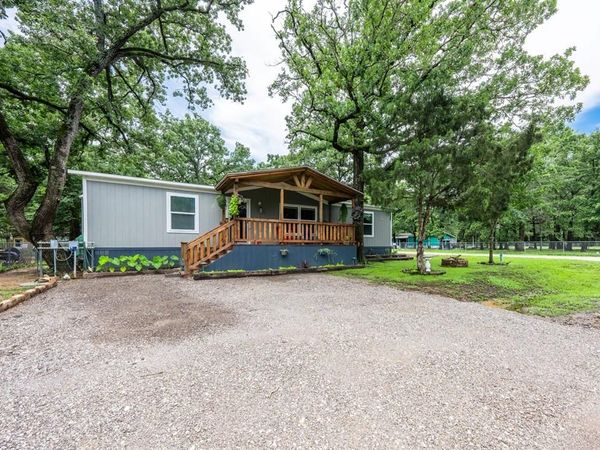 200 Pecos Drive , Mabank, TX 75156