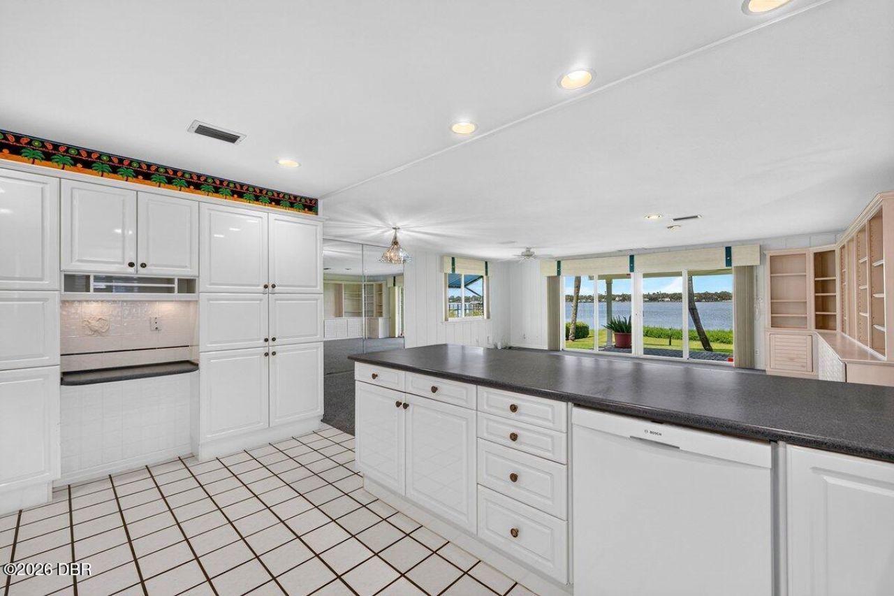 448 Riverside Drive, Ormond Beach, FL 32176 Photo