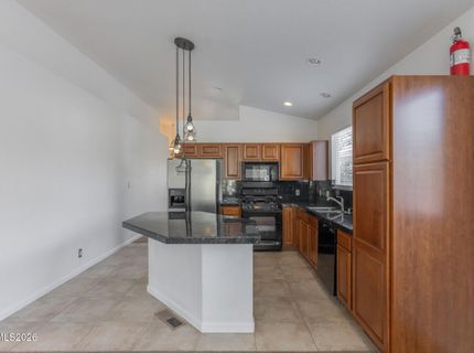2125 Evergreen Park Drive, Reno, NV 89521 Photo