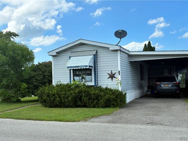 6035   179 S S TRANSIT-179 BROOKSIDE AVE Road , Unit 179, Lockport, NY 14094