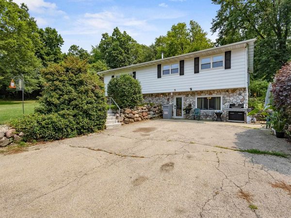 7419 Riles Road, Middleton, WI 53562
