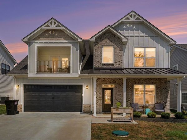 225 Daniel St, Pleasant View, TN 37146