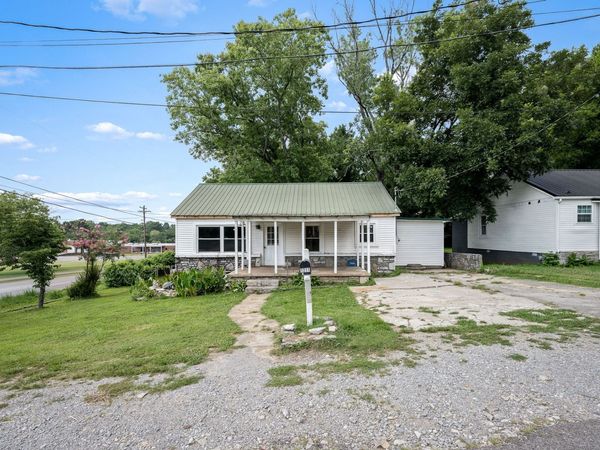 1211 Swanson Blvd , Fayetteville, TN 37334