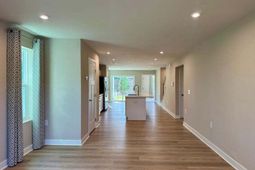 107 Oxbow Drive photo 4