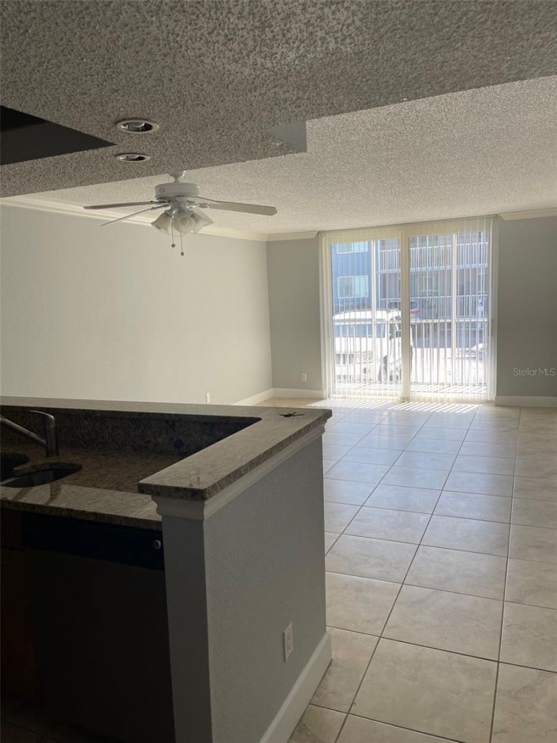 2755 Coconut Bay Ln Lane , Unit 119 (1K), Sarasota, FL 34237 Photo