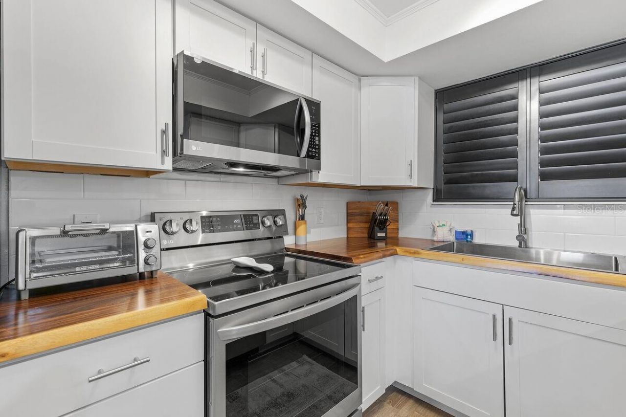 421 S Atlantic Avenue, Unit 103, New Smyrna Beach, FL 32169 Photo