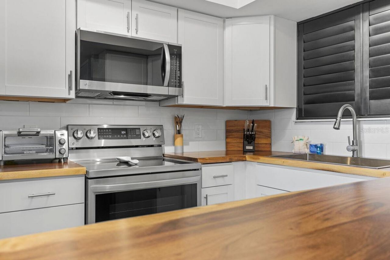421 S Atlantic Avenue, Unit 103, New Smyrna Beach, FL 32169 Photo