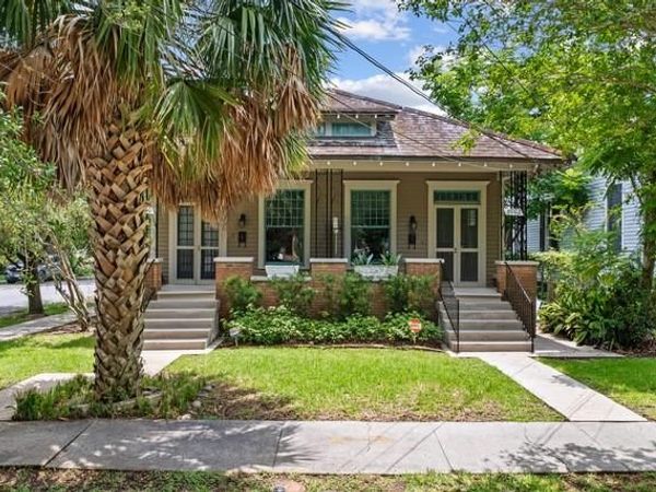 8000 PANOLA Street , New Orleans, LA 70118