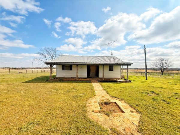 6655 133rd , Holdenville, OK 74848