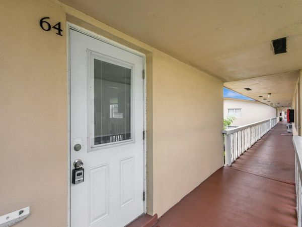 64 COVENTRY C, West Palm Beach, FL 33417