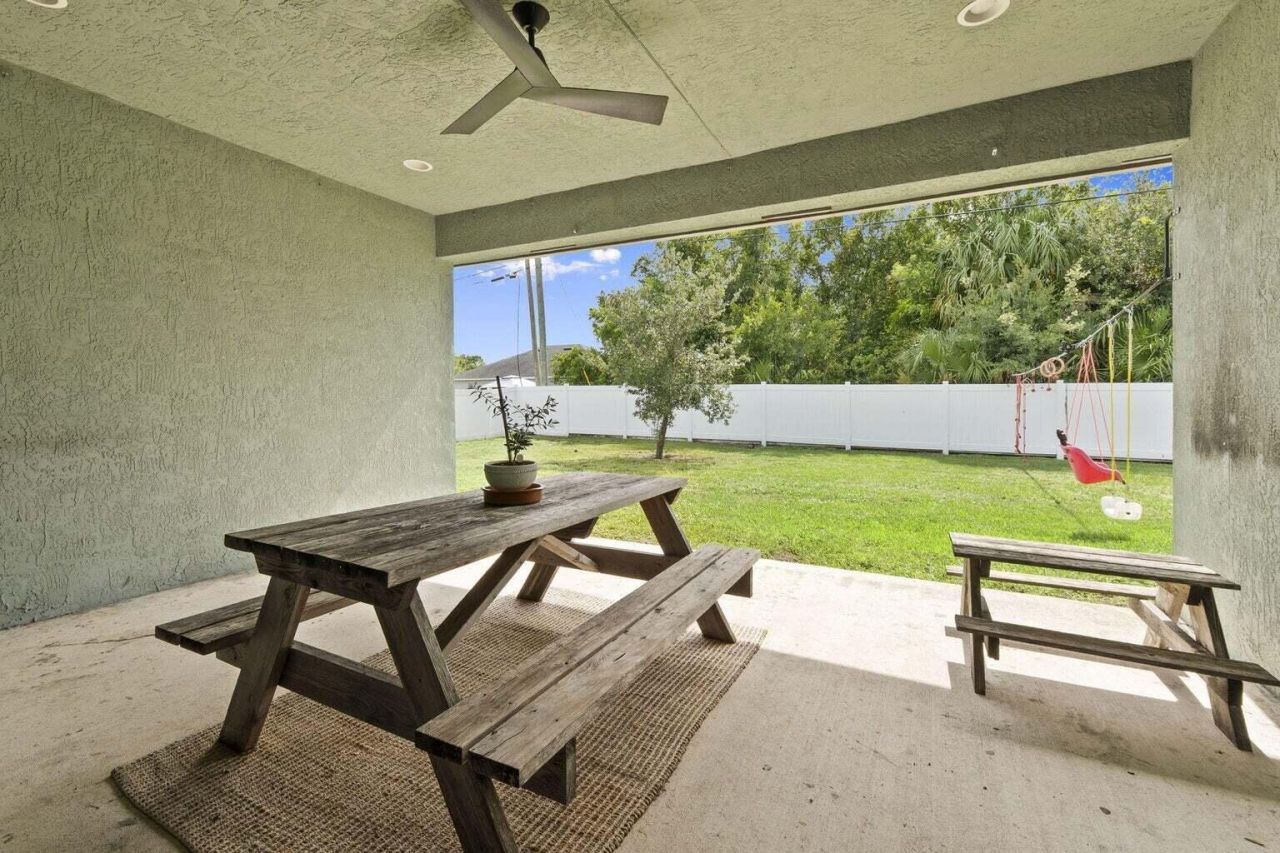 601 SW S Quick Circle, Unit 601, Port Saint Lucie, FL 34953 Photo