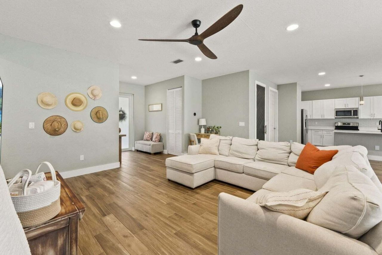 601 SW S Quick Circle, Unit 601, Port Saint Lucie, FL 34953 Photo