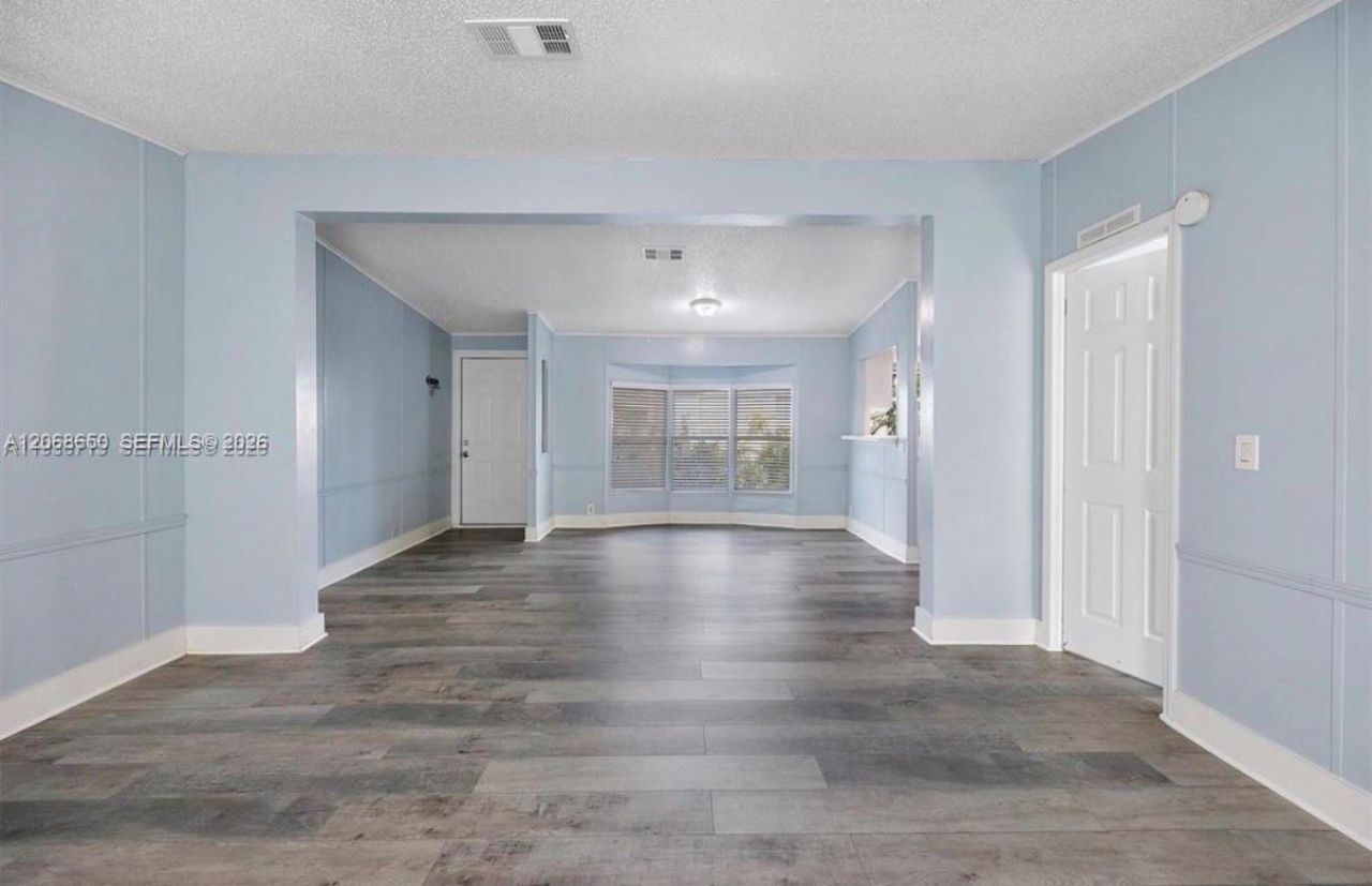 19800 SW 180th Ave, Unit 222, Miami, FL 33187 Photo