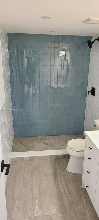 100 Golden Isles Dr, Unit 409, Hallandale Beach, FL 33009 Photo