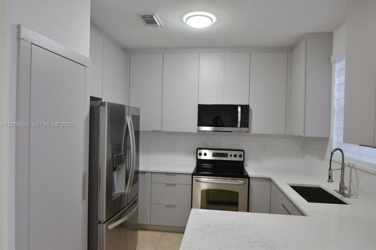 7855 NW 110th Ave , Unit 7855, Doral, FL 33178 Photo