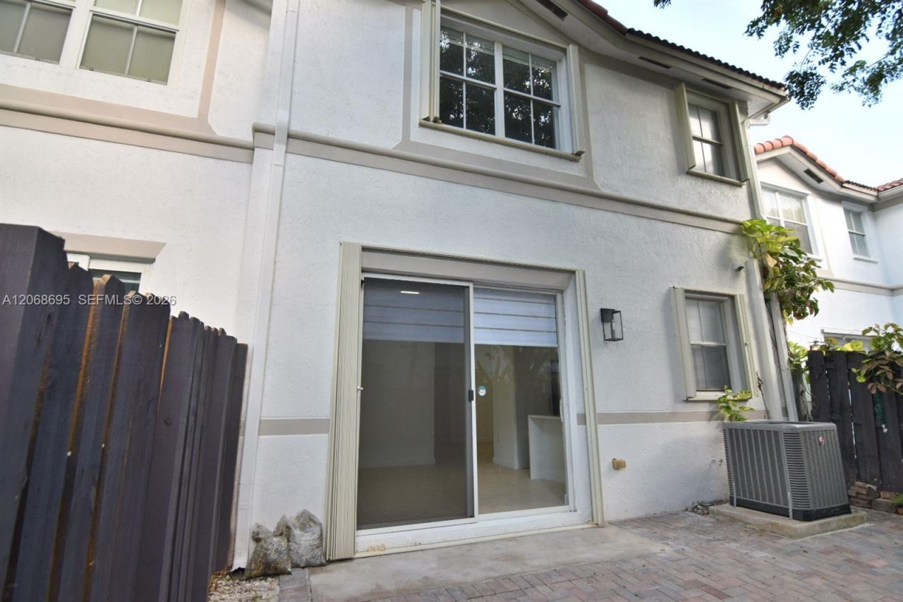 7855 NW 110th Ave , Unit 7855, Doral, FL 33178 Photo