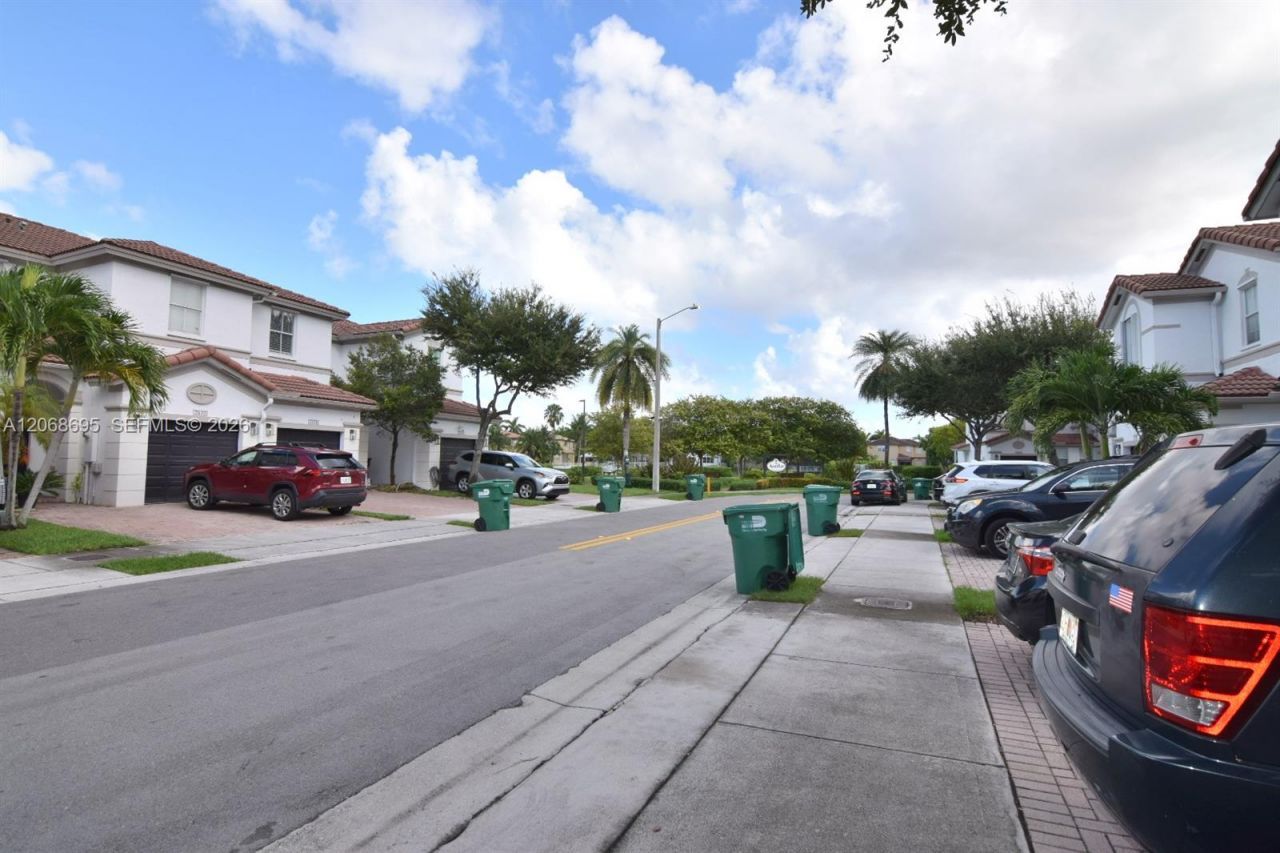 7855 NW 110th Ave , Unit 7855, Doral, FL 33178 Photo