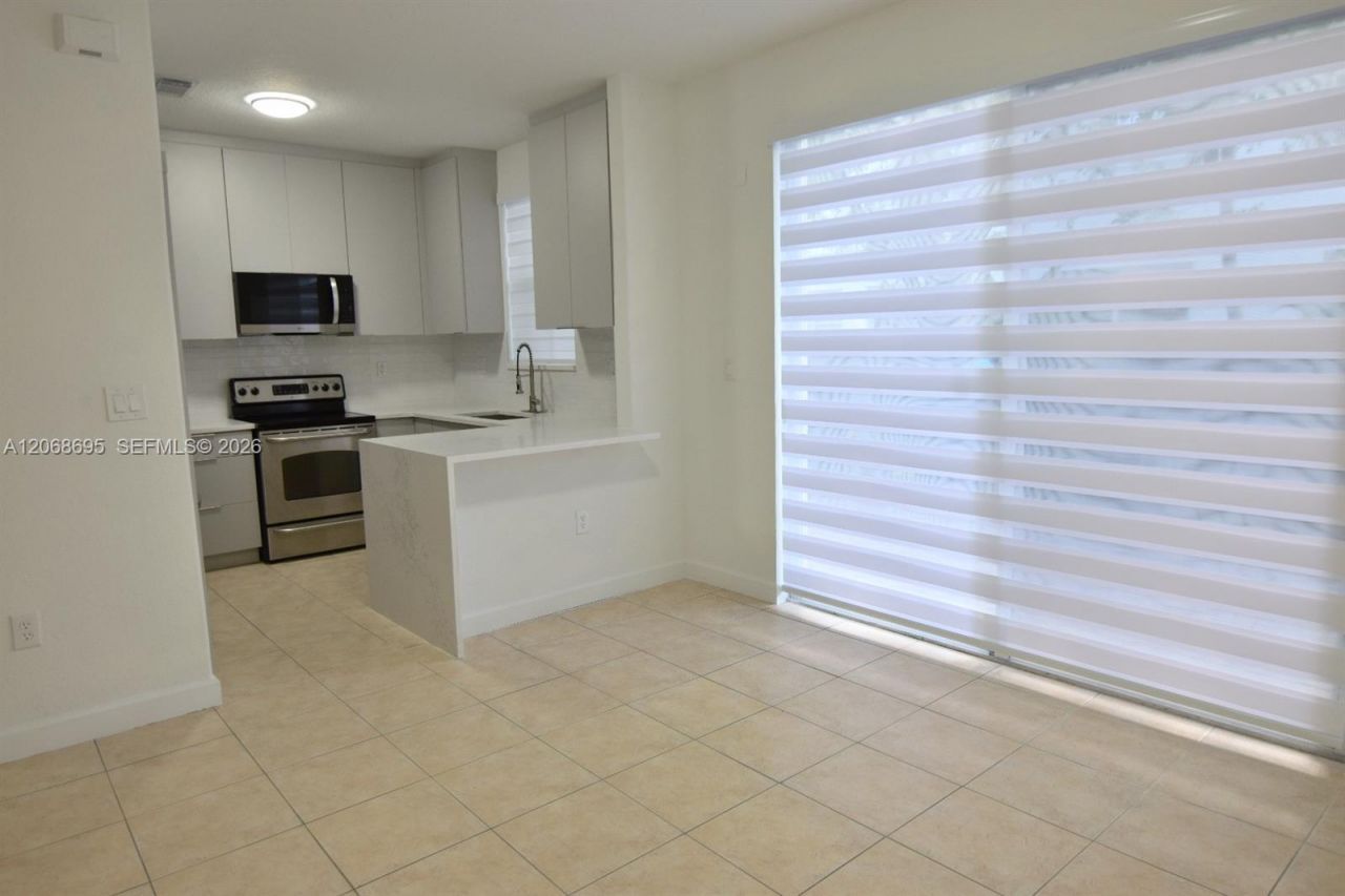 7855 NW 110th Ave , Unit 7855, Doral, FL 33178 Photo