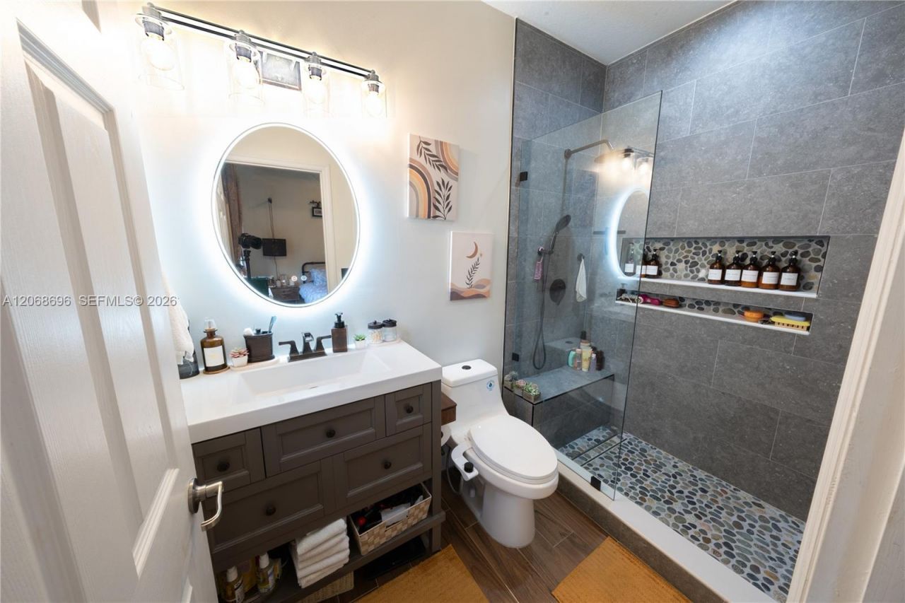 9051 SW 227th St, Unit 11, Cutler Bay, FL 33190 Photo
