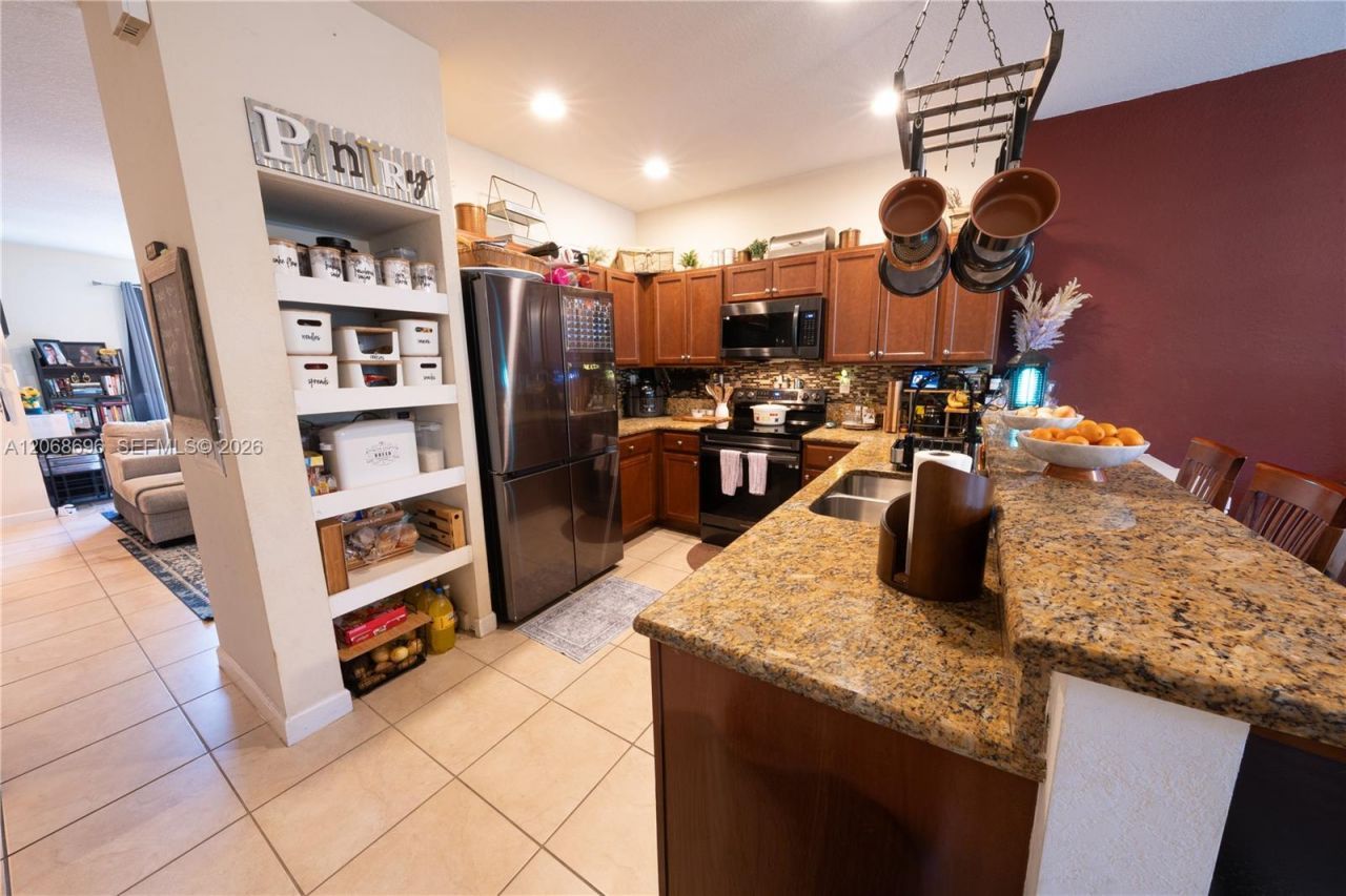 9051 SW 227th St, Unit 11, Cutler Bay, FL 33190 Photo