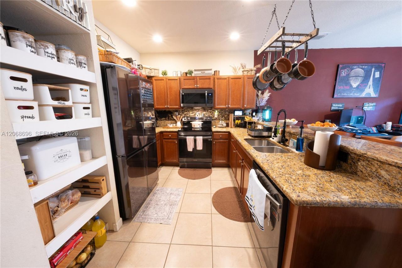 9051 SW 227th St, Unit 11, Cutler Bay, FL 33190 Photo