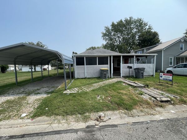 209 Schepman , Seymour, IN 47274